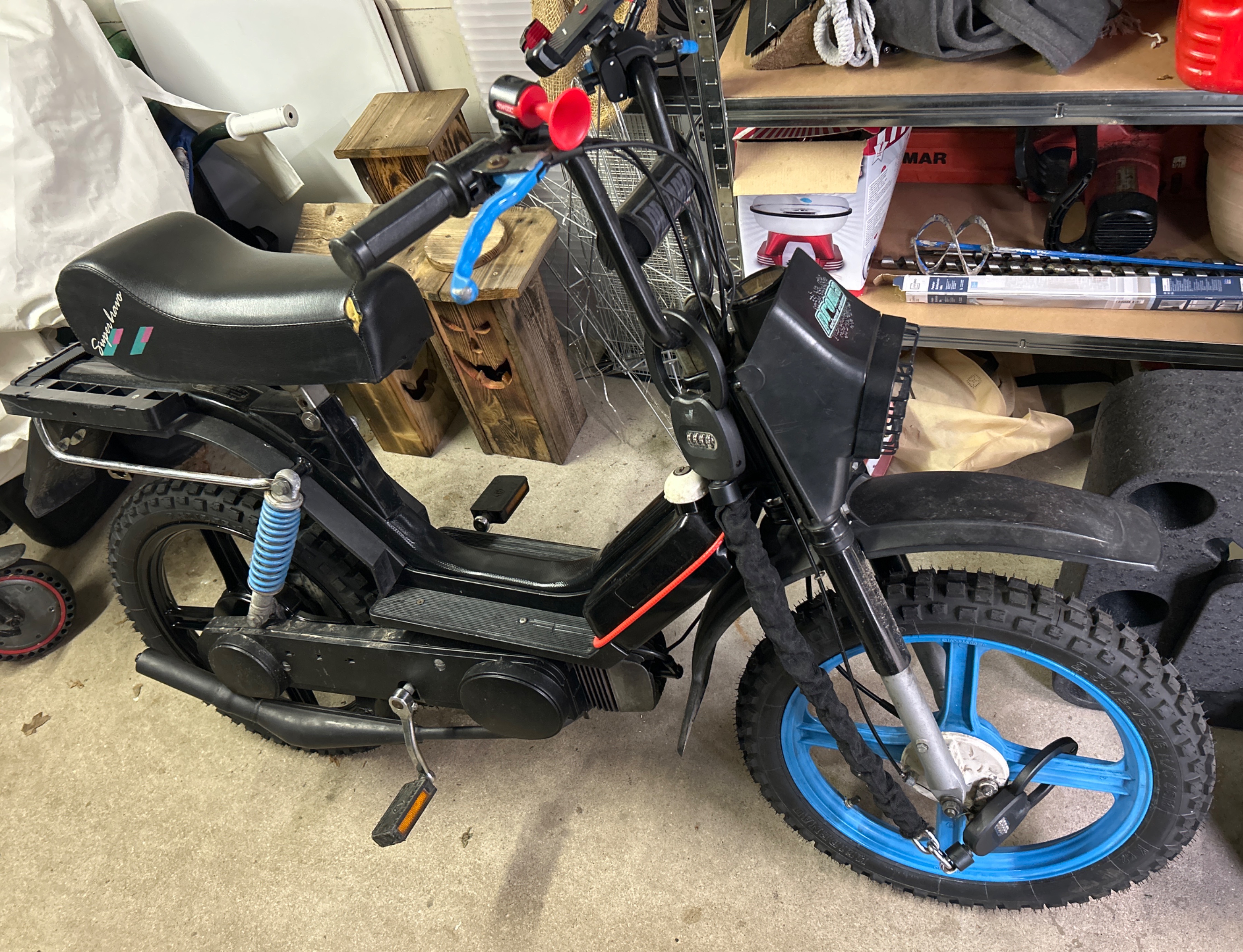 Piaggio Vespa Super Bravo